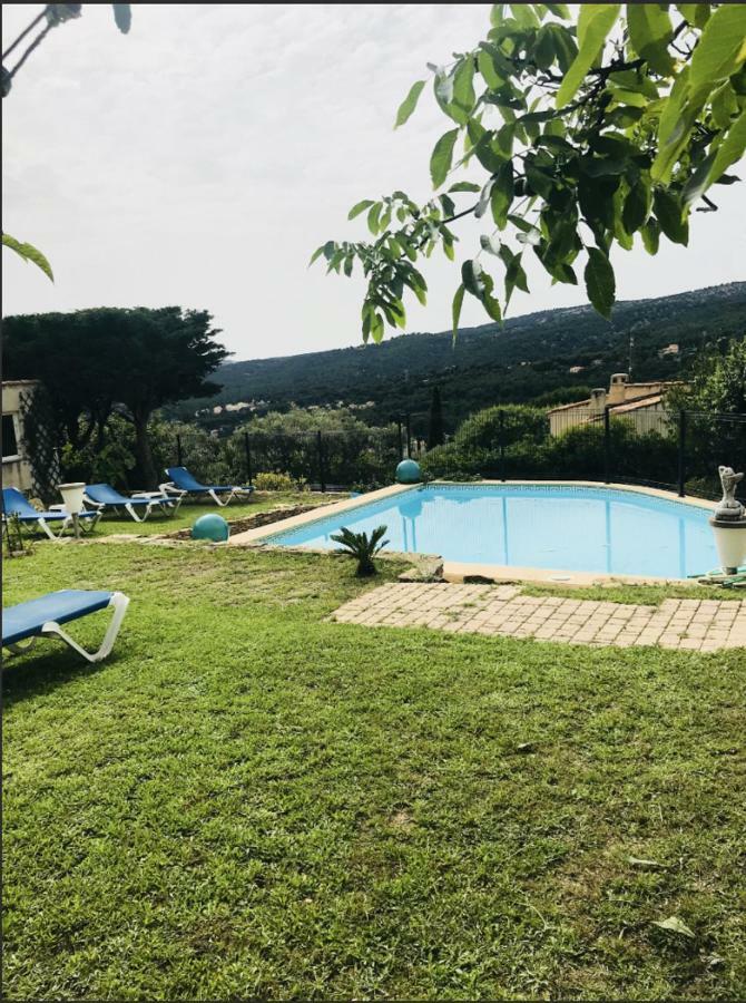 Gite Grand R Ceyreste Exteriér fotografie